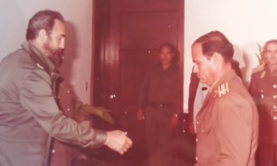 General Arnoldo Ferrer junto a Fidel Castro