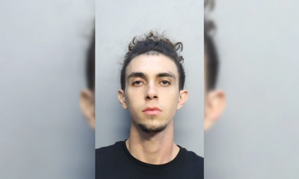 Arrestan A Un Joven Por Presunto Intento De Homicidio En Una Gasolinera De Hialeah 5387