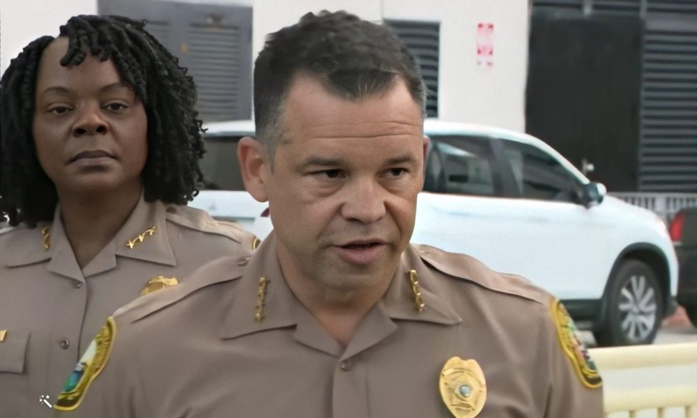 Hospitalizan Al Director De La Policía De Miami Dade Freddy Ramírez En