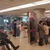 Aeropuerto de Miami cobrará por dormir en sus instalaciones en espera de un vuelo