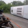 Un muerto y 26 heridos en accidente entre ómnibus de Transgaviota y auto ligero