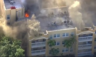 Voraz incendio en edificio residencial en Miami Bomberos intentan rescatar a las víctimas